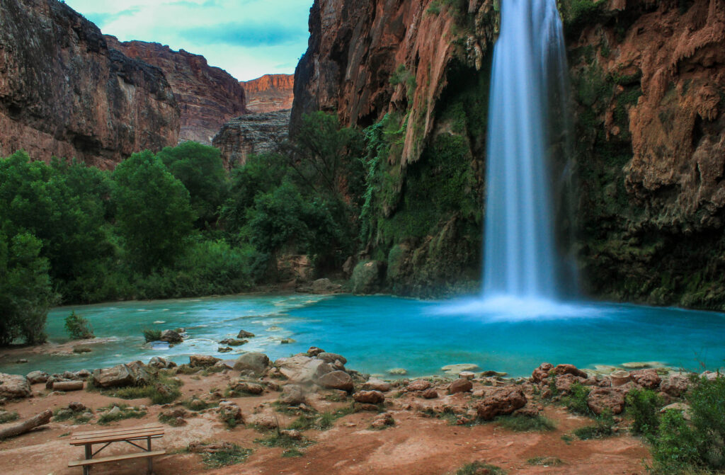 Hiking to Havasu Falls